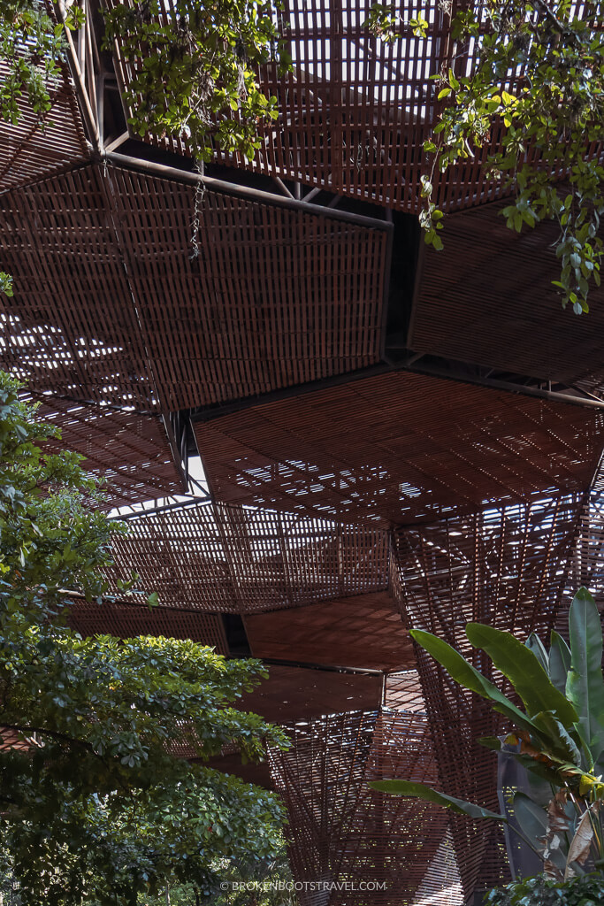 Jardin Botanico Sculptures Medellin