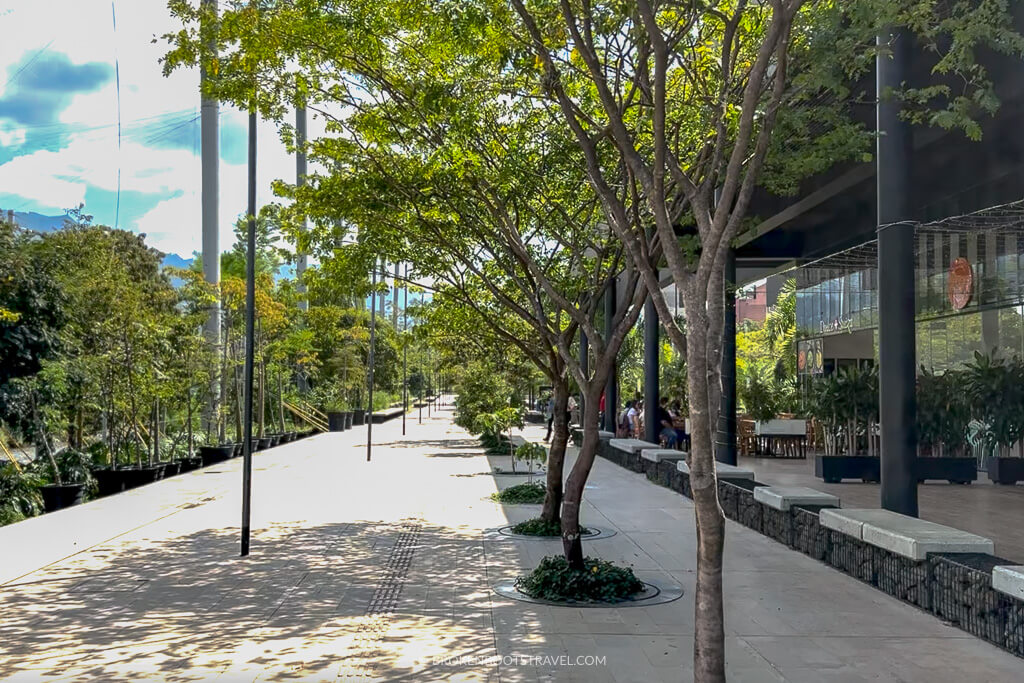 Parques Del Rio, Medellin