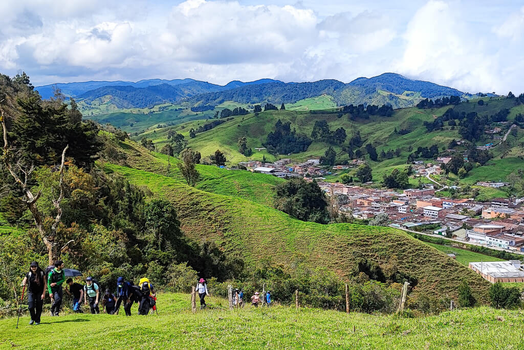 Climbing up to el Páramo del Belmira from the town of Belmira