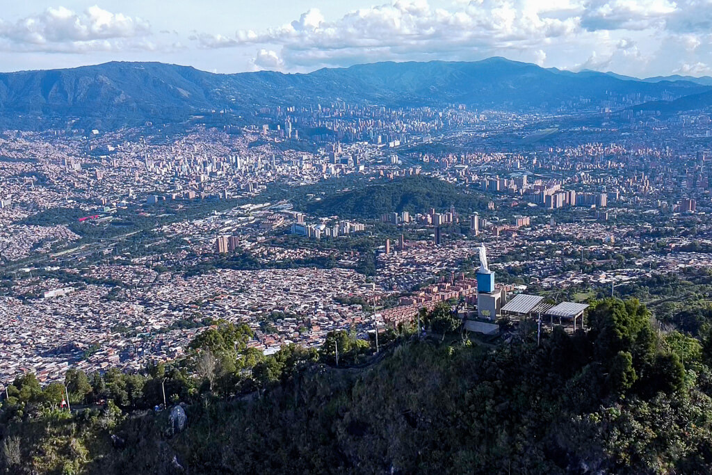 Overlooking the city of Medellín with statue of Jesus